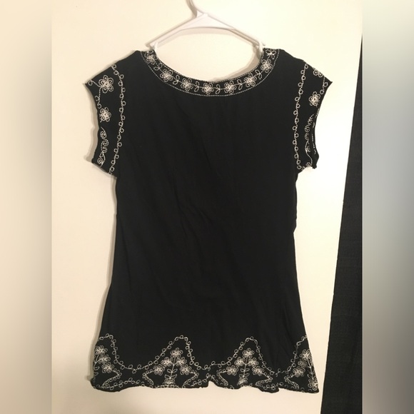 BCBG MAX AZRIA EXCELLENT CONDITION SIZE M - Picture 3 of 7